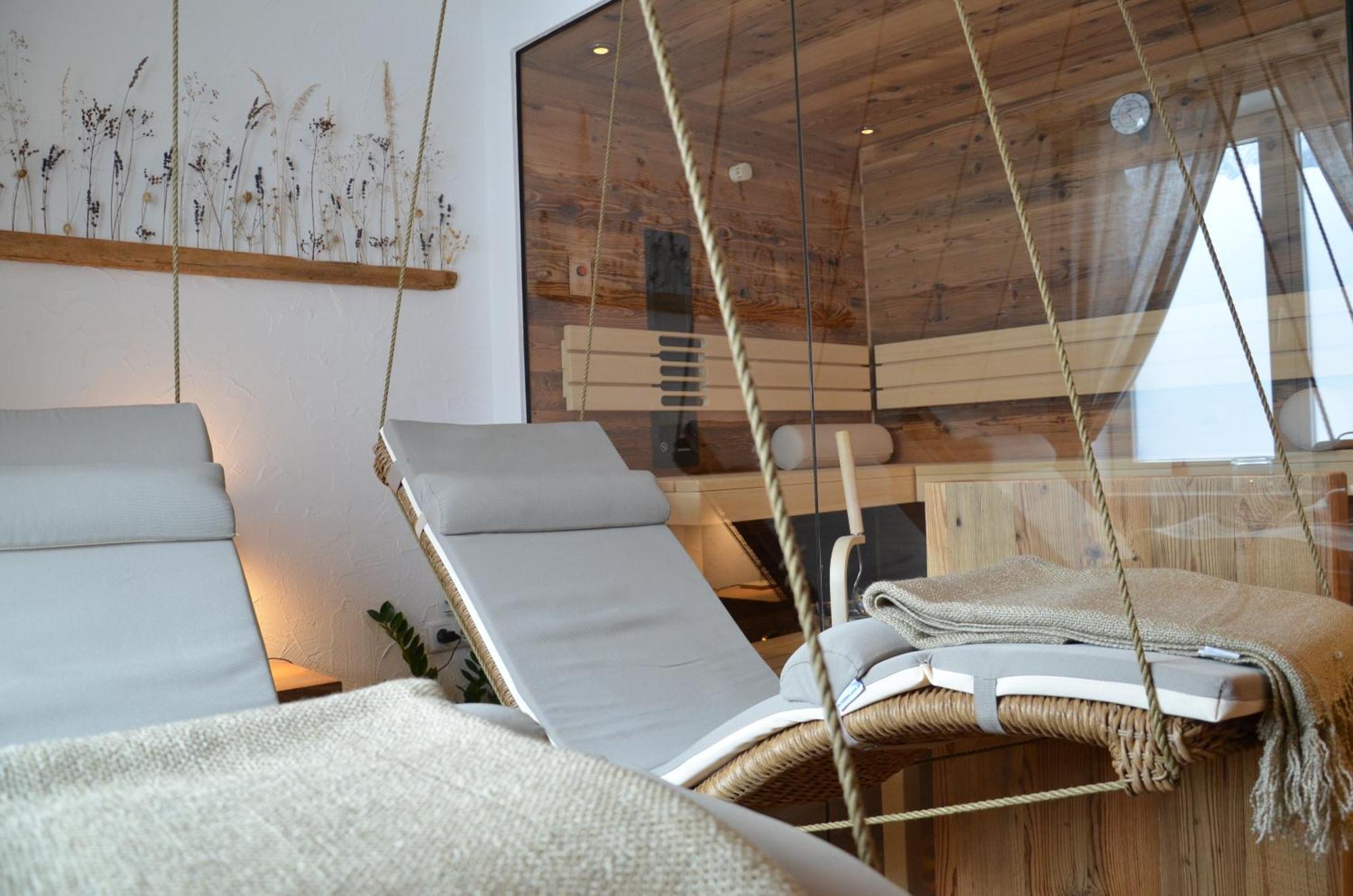 Boutique Hotel Olympia Seefeld in Tirol Exteriör bild