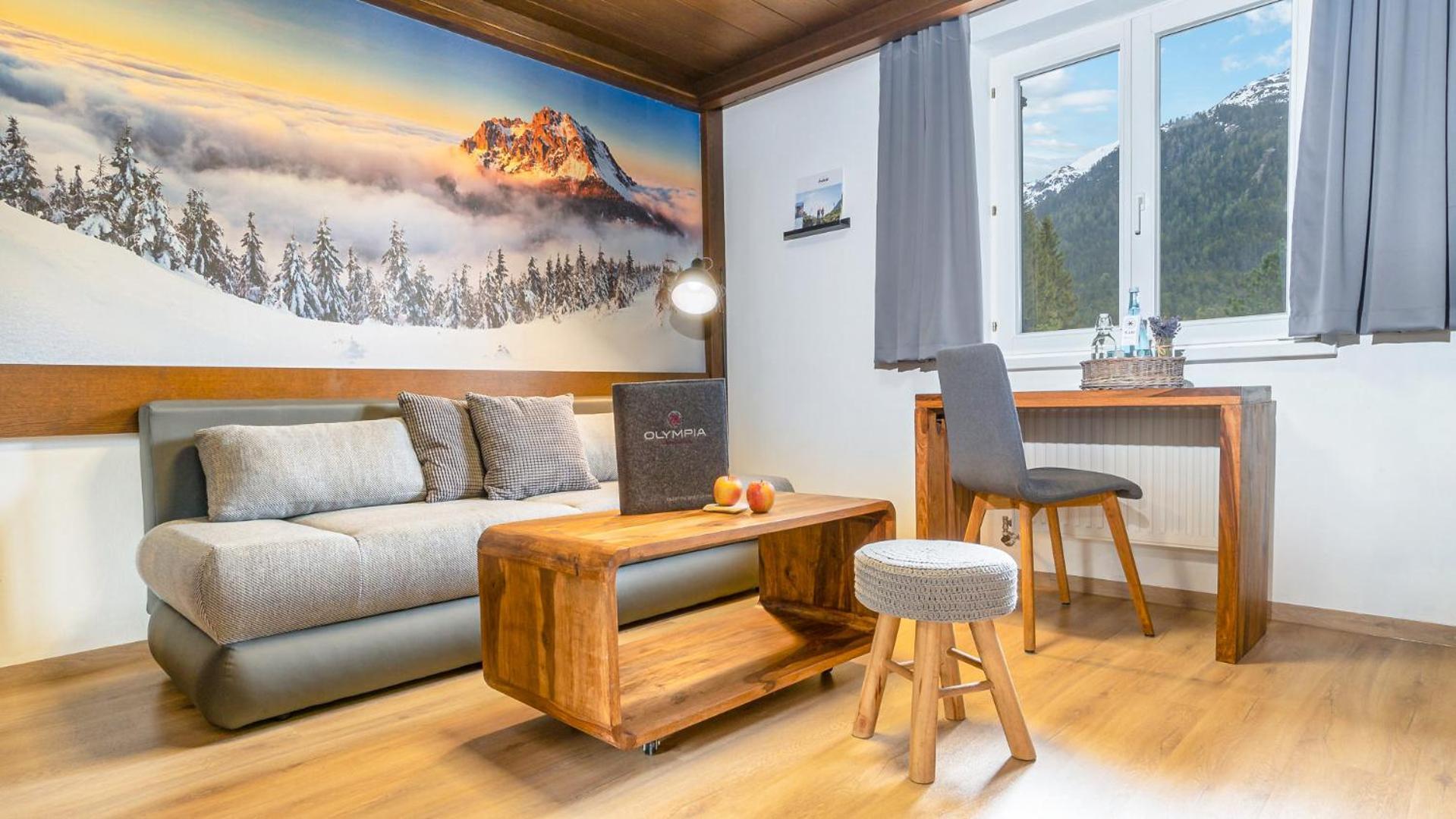 Boutique Hotel Olympia Seefeld in Tirol Exteriör bild